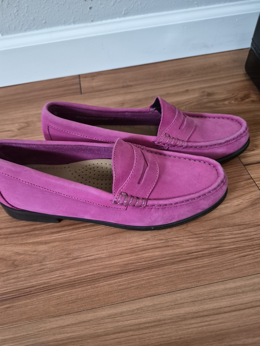 G.H. Bass & Co. Weejuns Pink Suede Penny Loafers Size 8M - Picture 6 of 9